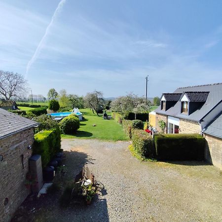 Le Jardin B&B Isigny-le-Buat Exteriör bild