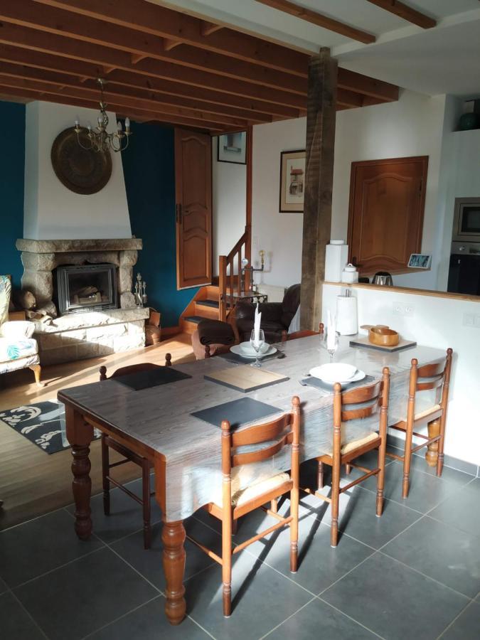 Le Jardin B&B Isigny-le-Buat Exteriör bild